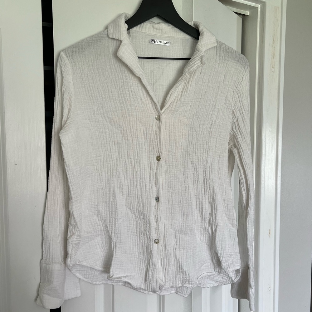 Zara crinkle-like blouse